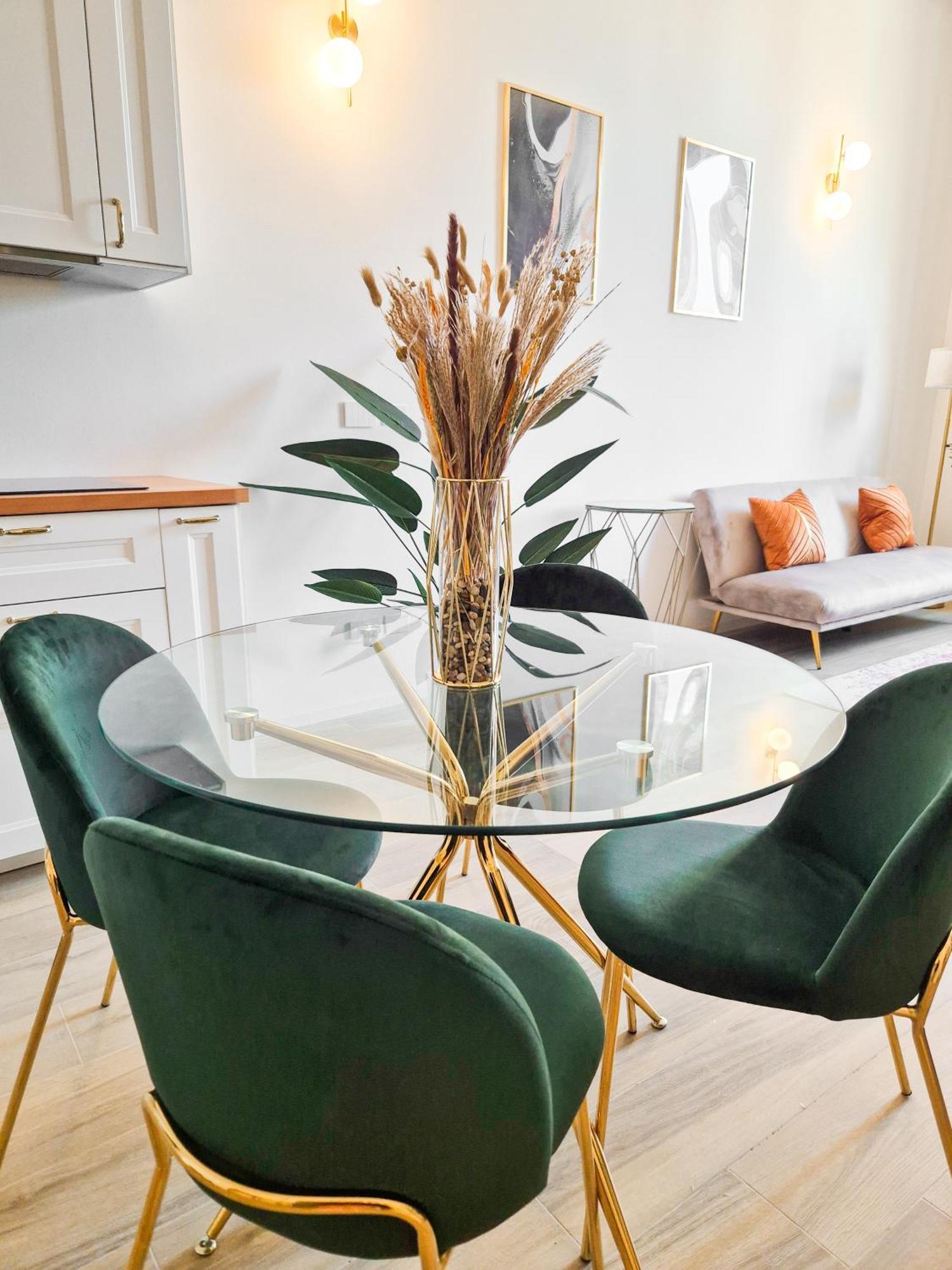 Aviana Suite Bologna Buitenkant foto